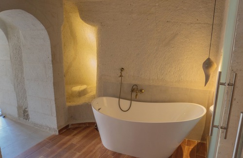 Ortahisar Hotel | Potamia Cave Suites