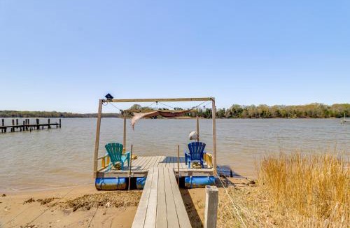 Dahlgren House | Potomac River Getaway: Walk to Marina!