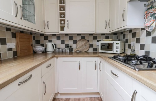 Pickering Cottage | POTTER HILL COTTAGE, pet friendly, with open fire in Pickering