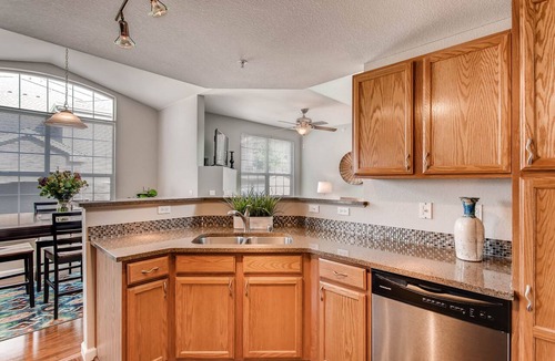 Englewood Condo | Pottery Barn Perfect Near DTC, Park Meadows Mall, Restaurants & Nightlife