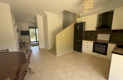 Poulithra House | Poulithra, Peloponnese: Charming Holiday Home with Terrace & Sea View