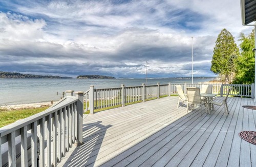Poulsbo House | Poulsbo Beach Hideaway