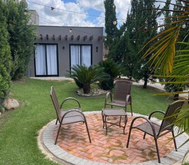 Gravatal Apartment | Pousada Aurora - Com Lindo Jardim em Termas do Gravatal