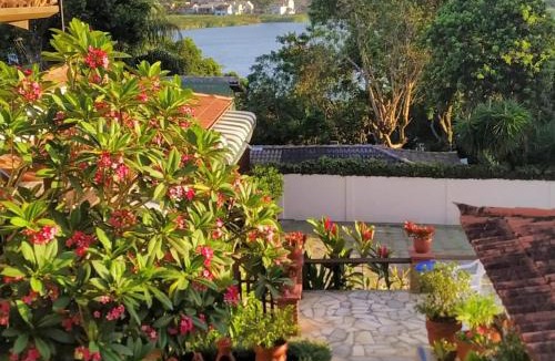 Manguinhos Hotel | POUSADA BLUE MOON