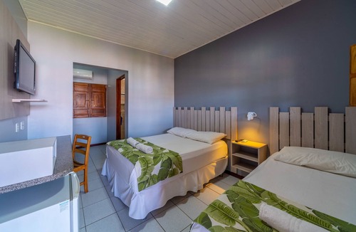 Praia do Frances Hotel | Pousada Blue Viking