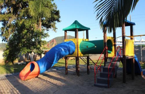Praia da Armacao do Itapocoroi Hotel | Pousada Bom Futuro