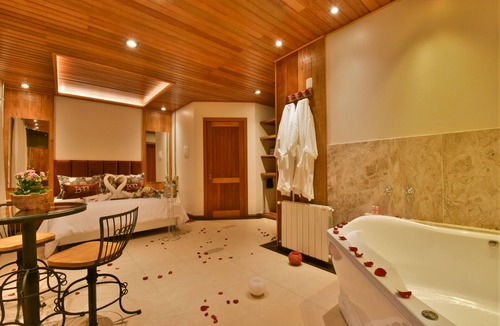 Dutra Hotel | Pousada Borô