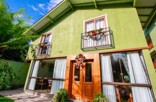 Bairro Lago Negro Hotel | Pousada Caminho dos Plátanos