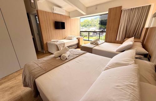 Praia da Armacao do Itapocoroi Hotel | Pousada Duas Ilhas