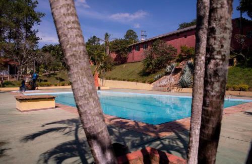 Itu House | Pousada e Camping Carrion