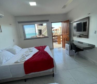Baleia Hotel | Pousada e Restaurante Altas Horas Beach