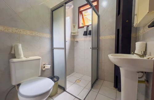 Bombas Hotel | Pousada Elfos