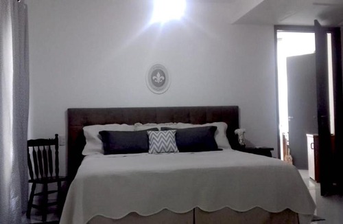 Volta Redonda Hotel | Pousada Flor De Lis Homestay