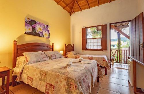 Vila Colonial Hotel | Pousada Laguna Blue