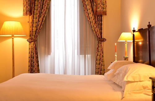 Queluz Hotel | Pousada Queluz