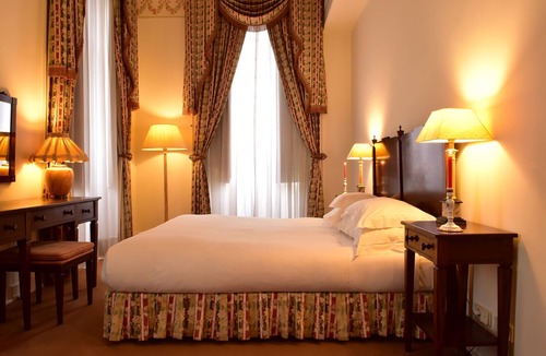 Queluz Hotel | Pousada Queluz