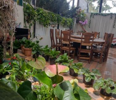 Holambra House | Pousada Rosa de Saron