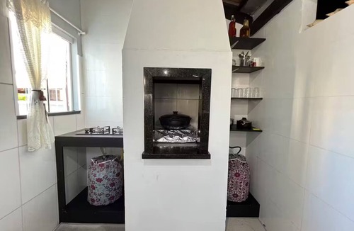 Praia da Armacao do Itapocoroi Hotel | Pousada Suite Suzena