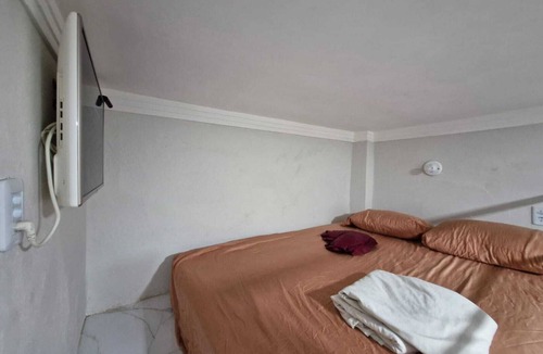 Dias Macedo Hostel | Pousada Victória