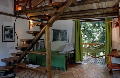 Lencois Hotel | Pousada Vila Serrano