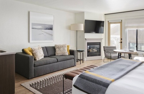 Teton Village Hotel | Powder Hound Suite | King + Queen Sofa Sleeper, Gravity Haus, 3 Units