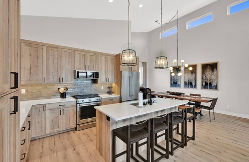 Wolf Creek House | Powder Mountain Views Hot Tub Luxury Eden Retreat for Families