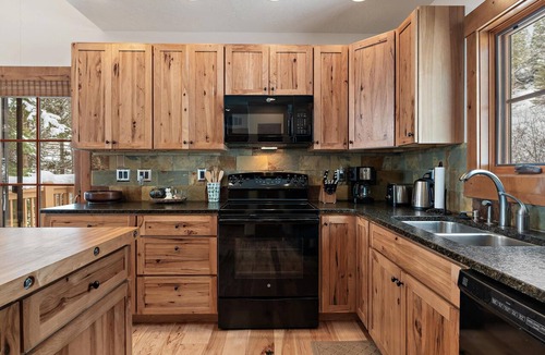 Tamarack Resort House | Powder Peak | Includes Two 1-Day Lift Tickets