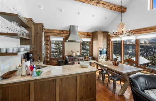 Big Sky Cabin | Powder River Paradise Cowboy Heaven Home-Completely renovated-Best Views,Hot Tub