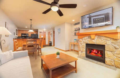 Salt Lake Mountain Resorts Condo | Powder Stash by Cottonwood Lodging
