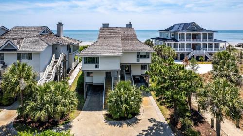 Debordieu Colony Apartment | Powell in DeBordieu Colony villa by Peace Vacations