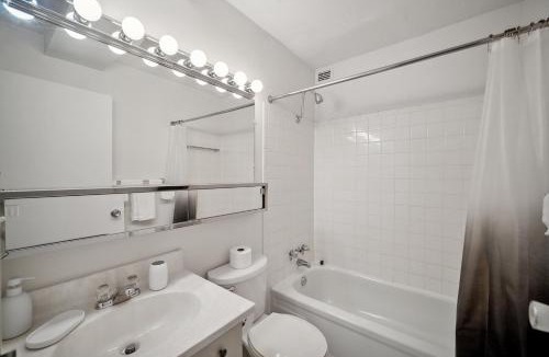 Downtown Harrisburg Apartment | PP 2312 Modern Corporate 1br, pool, Gym