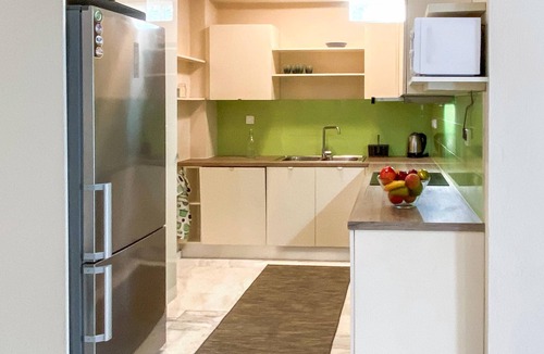 Chalcis Apartment | Practical apartment near Chalkida directly on the bay.