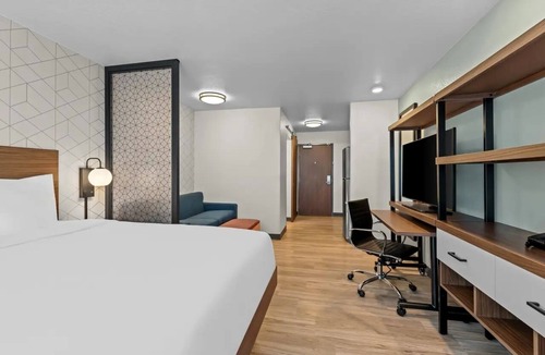Waco Hotel | Practical Yet Stylish Living Minutes from Baylor University’s Campus