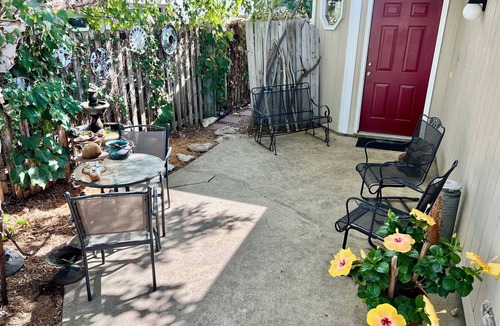 Lawrence House | Practical Zen: 4-bedroom 5-bed 2-bath close to everything, flexible, cookies.