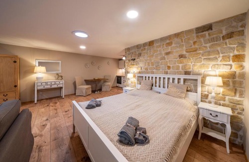 Chyne Apartment | Prague West - Studio Chyne with Terrace