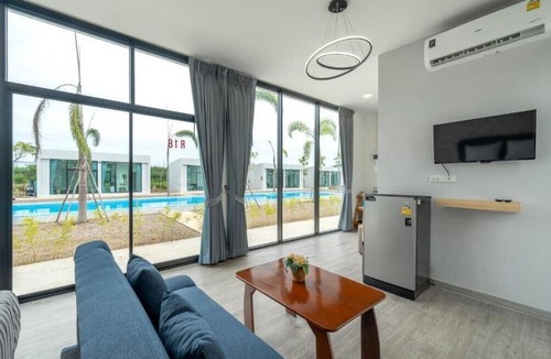 Wang Pong Hotel | Pran Riverside
