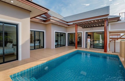 Pak Nam Pran Villa | Pranburi Pool Villa: Mountain Views, Serene Escape, 5 Min to The Beach
