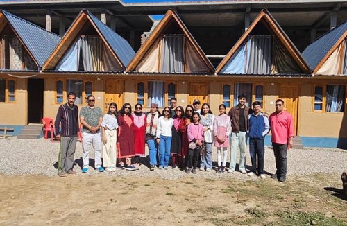 Mandi House | Prashar valley mud house