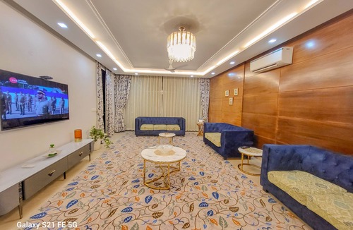 DLF Phase 1 Apartment | Pratishtha 4BHK, DLF Phase 1, Gurgaon