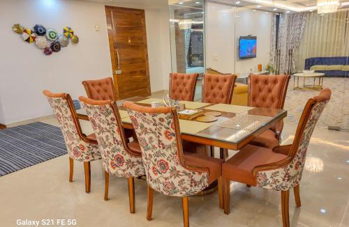 Gurugram Apartment | Pratishtha 4BHK, DLF Phase 1, Gurgaon