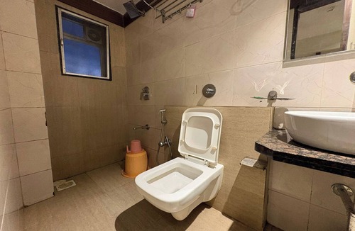Mulund West Hotel | Pravasi Residency