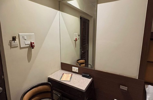 Mulund West Hotel | Pravasi Residency