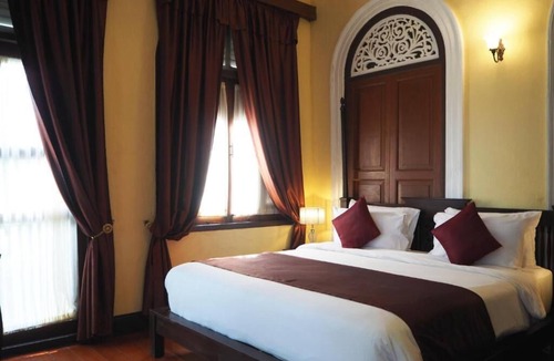 Bang Yi Khan Hotel | Praya Palazzo