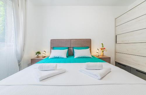 Prcanj Apartment | Prcanj Seaside Heaven