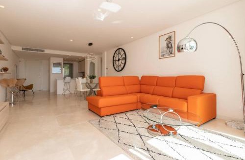 Ojen Apartment | Precioso apart. 1811. Palo Alto.