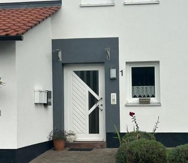 Neukirchen Apartment | Preiswerte Ferienwohnung