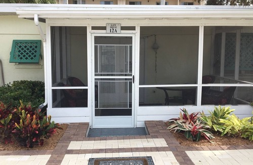 Siesta Key Cottage | Prem 2Bed/2Bath Gate House Cottage with private beach access!
