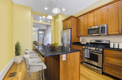 Georgetown House | Premier 5BR Historic Victorian Townhouse
