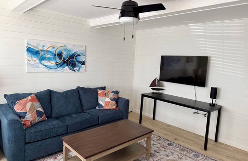 Ortley Beach Apartment | PREMIER HOST-2BR SEASIDE PARK SUITE#2, One Short Block to Beach,Kit,Liv. Room