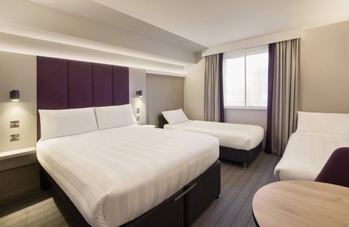 Sutton Coldfield Hotel | Premier Inn Birmingham North - S.Coldfield